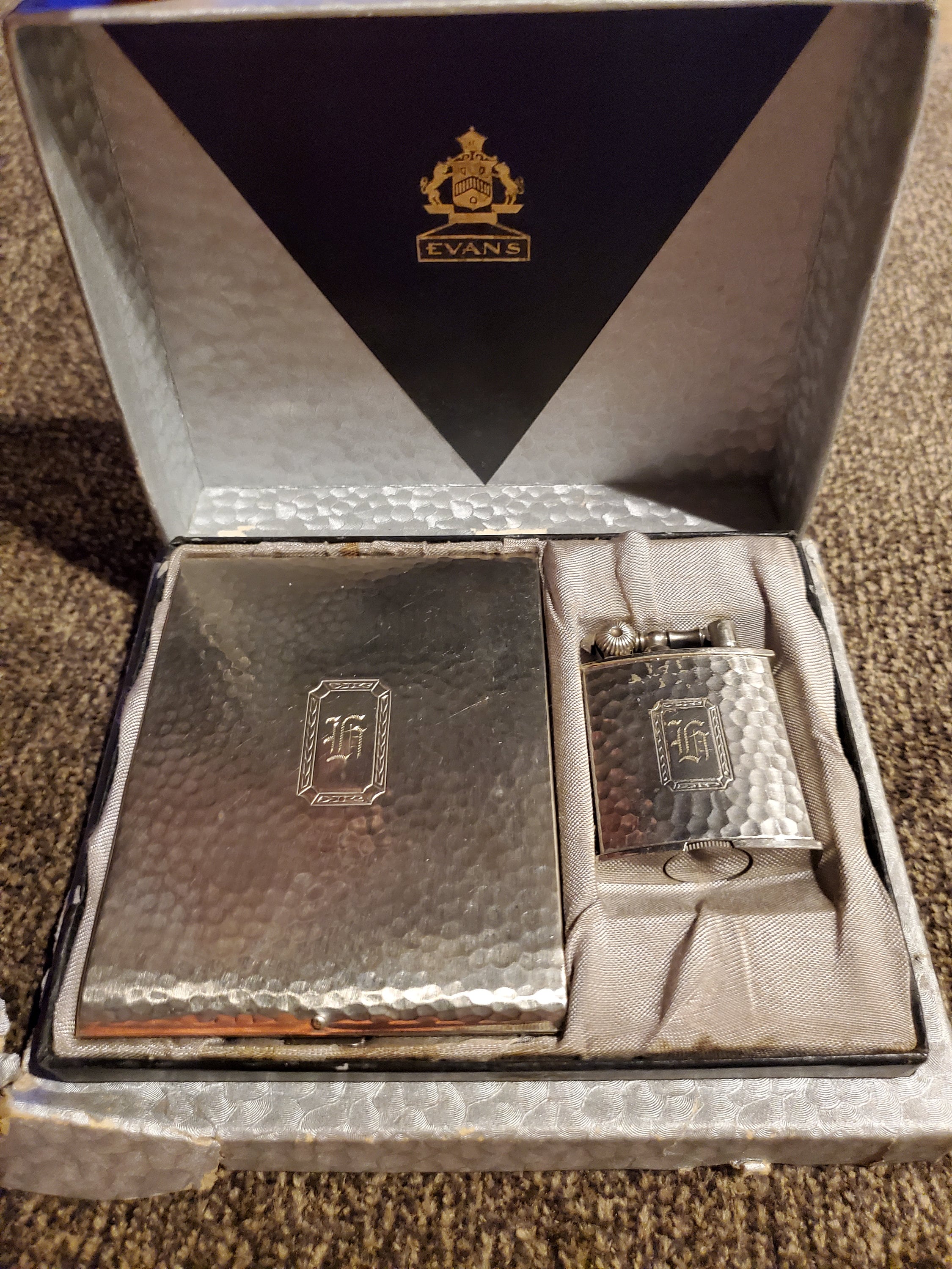 Sold at Auction: Vintage EVANS Cigarette Case & Lighter