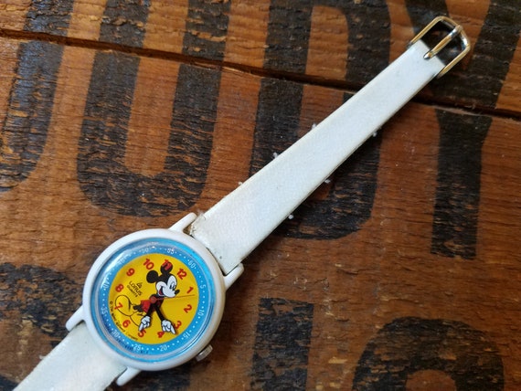 Vintage Childs Mickey Mouse Watch - image 9