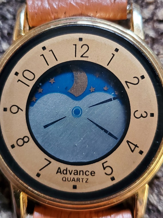Mystery Dial Watch - image 9