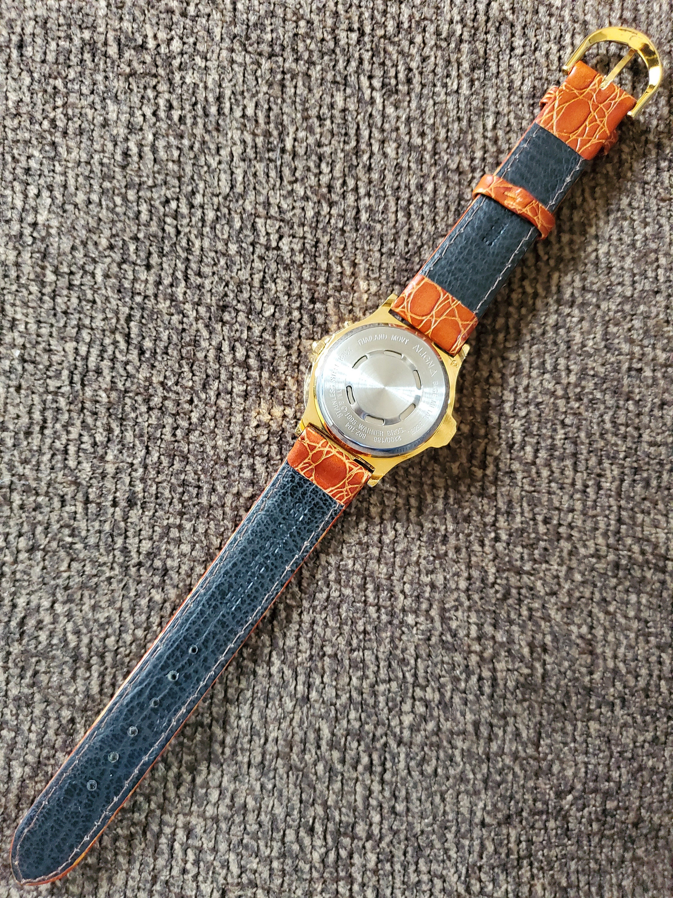 Vintage Yosemite Sam Armitron Musical Quartz Watch Tan Crocodile Print Band Vintage Armitron Musical - Yosemite Sam - Watch - Etsy main image 3