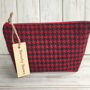 Tweed Make Up Bag,Cosmetic Bag,Toiletry Bag,Zipper Pouch,PencilCase, Wash Bag, Purse,Accessory Bag,Tweed Fabric,Handmade,Tweed Gift