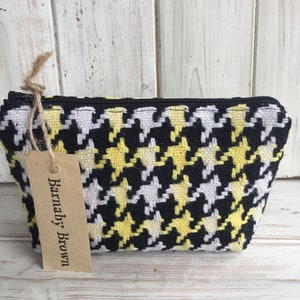 Small Tweed Make Up Bag,Cosmetic Bag,Toiletry Bag,Zipper Pouch,Wash Bag,Purse,Accessory,Bag,Handmade,Tweed Fabric,Tweed Gift,Tweed Bag