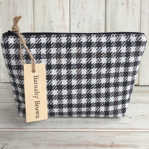 Tweed Make Up Bag,Cosmetic Bag,Toiletry Bag,Zipper Pouch,PencilCase, Wash Bag, Purse,Accessory Bag,Tweed Fabric,Handmade,Tweed Gift