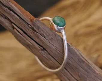 narrow ring with malachite, 925 silver