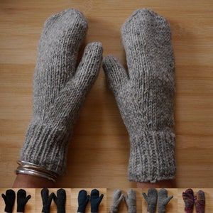 Mittens, gloves made of virgin wool
