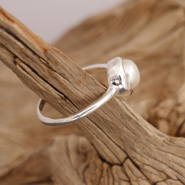 filigraner Ring mit Perle, 925er Silber