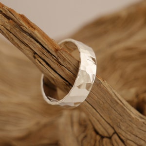 Hammered silver ring, 925 silver