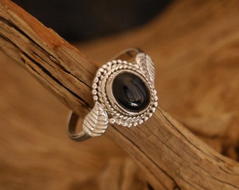 Ring with onyx, 925 silver