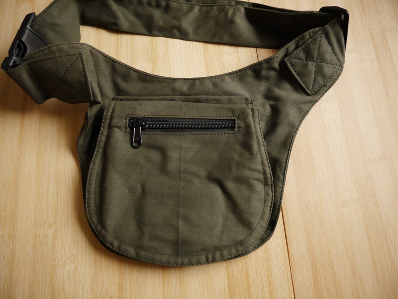 Belt bag, hip bag, bum bag Grün dunkel