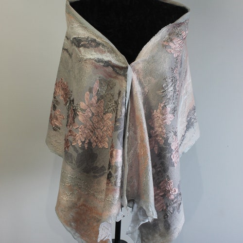 Nuno Felted Light shops Gray Pink Scarf, Felt Wool Silk Scarf, Scarf with flowers, Party Stole, Light Stole, Gift for Her