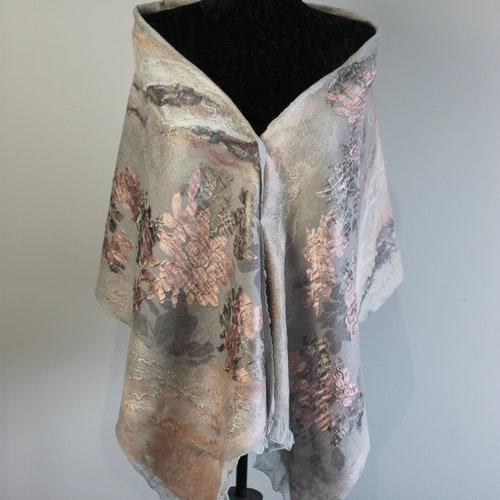 Nuno Felted Light shops Gray Pink Scarf, Felt Wool Silk Scarf, Scarf with flowers, Party Stole, Light Stole, Gift for Her