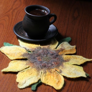 Porta-copos de girassol feito à mão em lã feltrada, decoração para casa