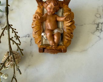 Vintage Fontanini Baby Jesus in the Manger made in Italy from a Nativity Great home decor or replacement part Catholic Christmas