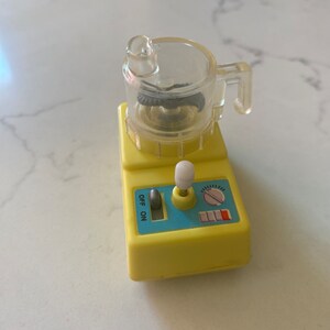 Vintage Barbie 1992 Action Accents Wind Up Food Processor ARCO by Mattel