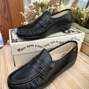 Ladies Narrow Shoes - Etsy