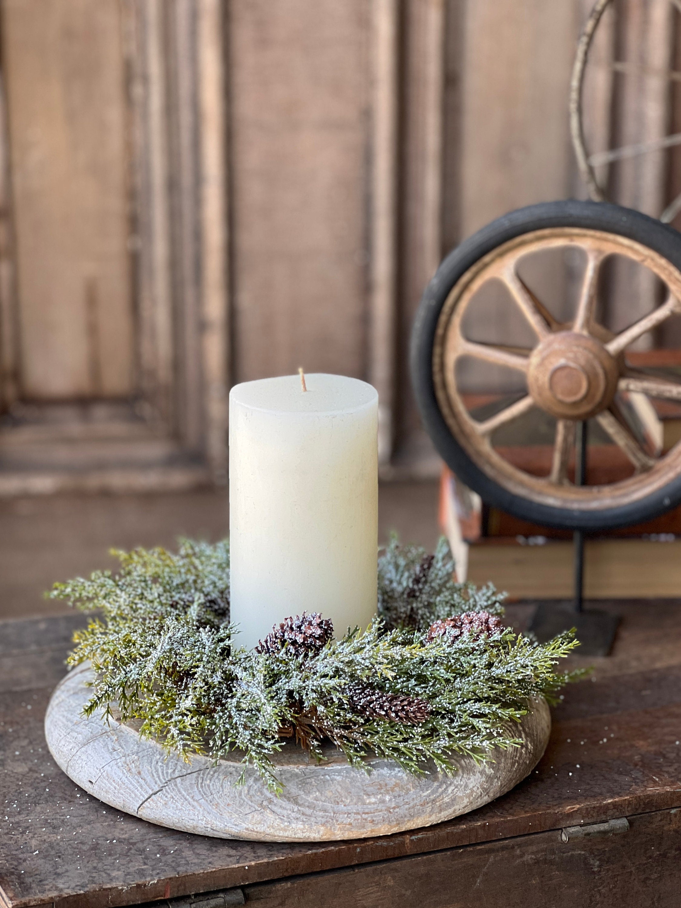 OYATON Mini Christmas Wreaths Rings Decoration, 6 Inch Candle Rings Set With Artificial Berry And Snowy Pinecone For Pillar Candle, Home Dining Table