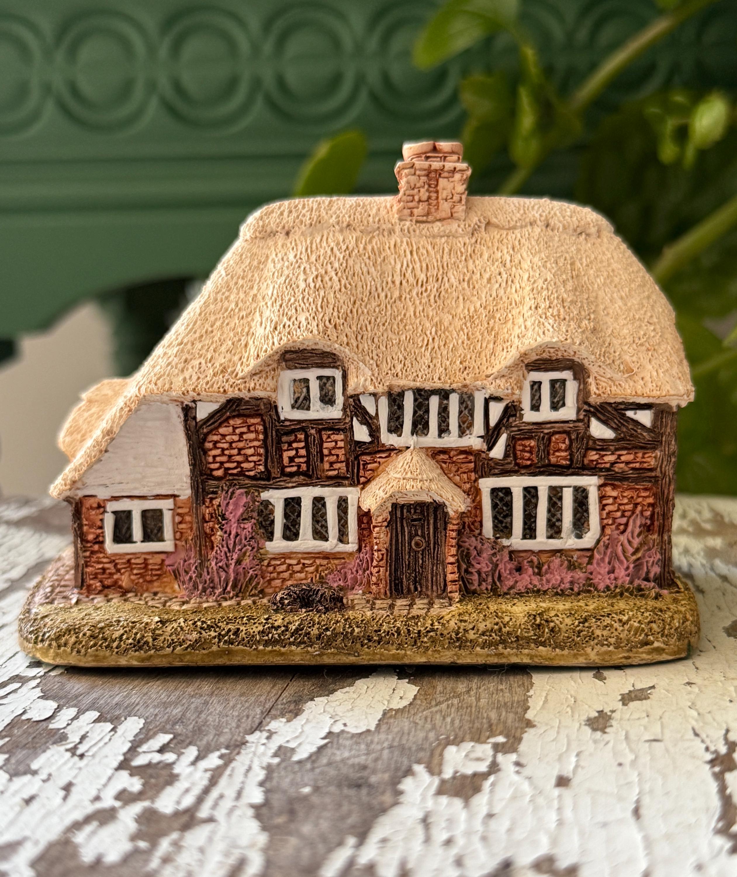 Vintage Lilliput Lane Honeysuckle Cottage Handmade Miniature