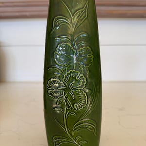 Vintage Green Embossed Floral Vase BP Import Products made in Japan