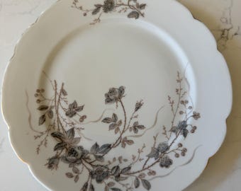Antique Marx & Gutherz in Carlsbad Austria Plate Floral Design 8.5 inches Great home decor or staging plate wall #2