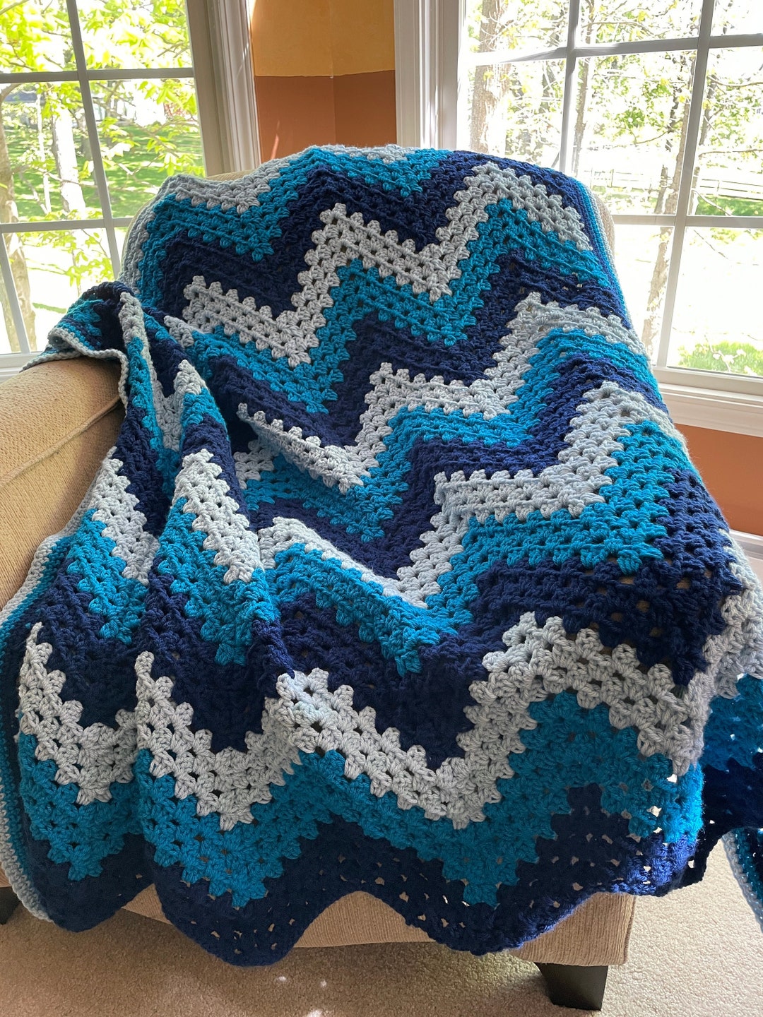 EASY Chevron Granny Square Throw