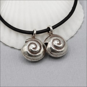 HP052 ~ Hill Tribe Silver Pendant, Shell Pendant, 12mm around, Price Per Piece