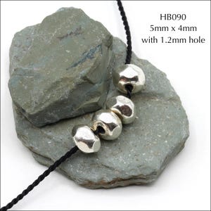 HB090 ~ Hill Tribe Silver, Shiny Silver Faceted Beads, 5mm x 4mm ~ Package of 10 immagine 3