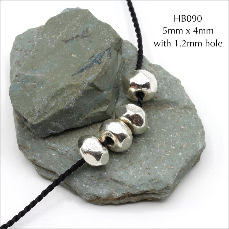 HB090 ~ Hill Tribe Silver, Shiny Silver Faceted Beads, 5mm x 4mm ~ Package of 10 immagine 3