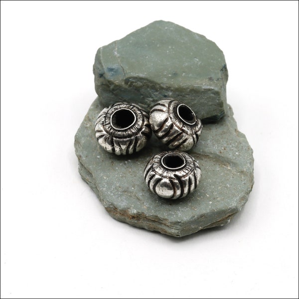 TK08 ~ Thai/Khmer Medium Silver Beads ~ Package of 2