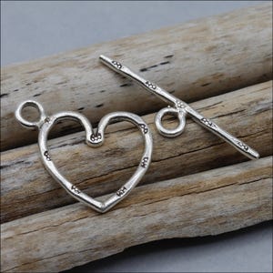 HTG016 ~ Hill Tribe Silver Heart Toggle