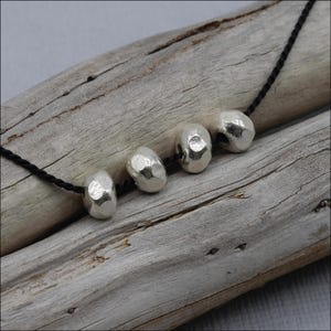 HB090 ~ Hill Tribe Silver, Shiny Silver Faceted Beads, 5mm x 4mm ~ Package of 10 immagine 4