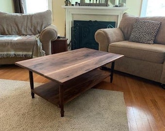Mesa de centro de nogal