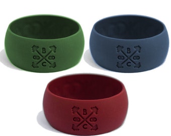Juego de tres anillos de boda de silicona ancha - Bandas de color rojo granate, azul marino y verde bosque - Alianzas de boda activas - Alianzas de boda de goma