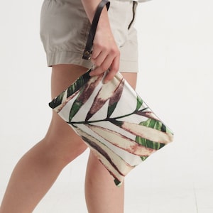 CLUTCH TROPICAL con Asa de Cuero – BOLSO de Mano Hecho a Mano – Edición Limitada Boho Chic