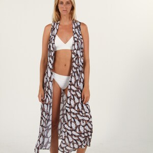 KIMONO Boho Plumas – Vestido Largo Cruzado Hecho a Mano Azul Blanco Amarillo Cubrebañador
