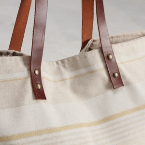 Striped canvas bag with leather handle, large beach bag, Travel bag, women's canvas bag, Canvas tote bag, stripe tote bag, Beige Striped Bag imagem 6