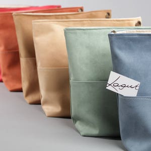 Rote Vegan Ledertasche - Lässige Alltagstasche mit Taschen - Handgefertigte Beuteltasche für Reisen oder Arbeit