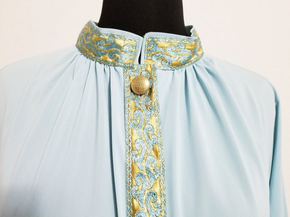 Women's Gorgeous Vintage Light Blue and Gold Embr… - image 4