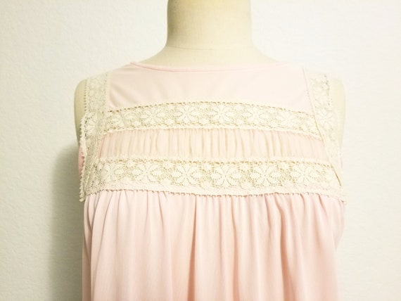 Sweet and Whimsical Vintage 1960s Sweet Pastel Pi… - image 4