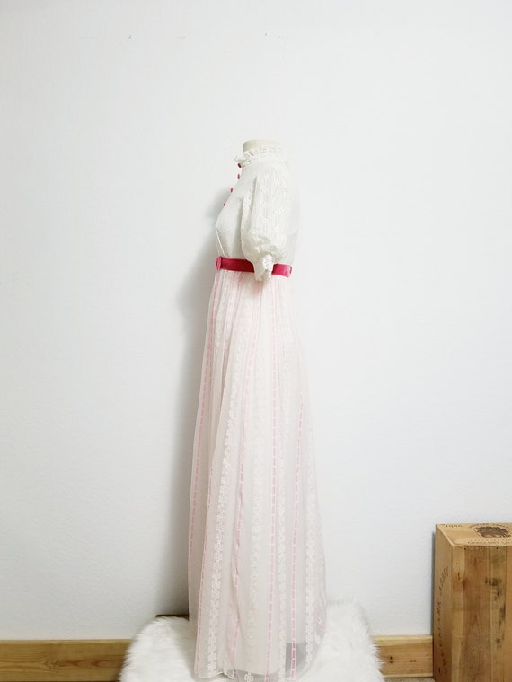 Vintage Designer Gown by Mike Benet, White Floral… - image 9