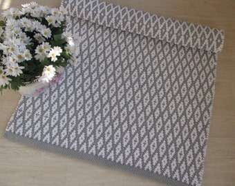 Grey and white runner rug. Kitchen, Nursery, hallway, bedside Scandinavian modern rag rug. Washable cotton runner rug.