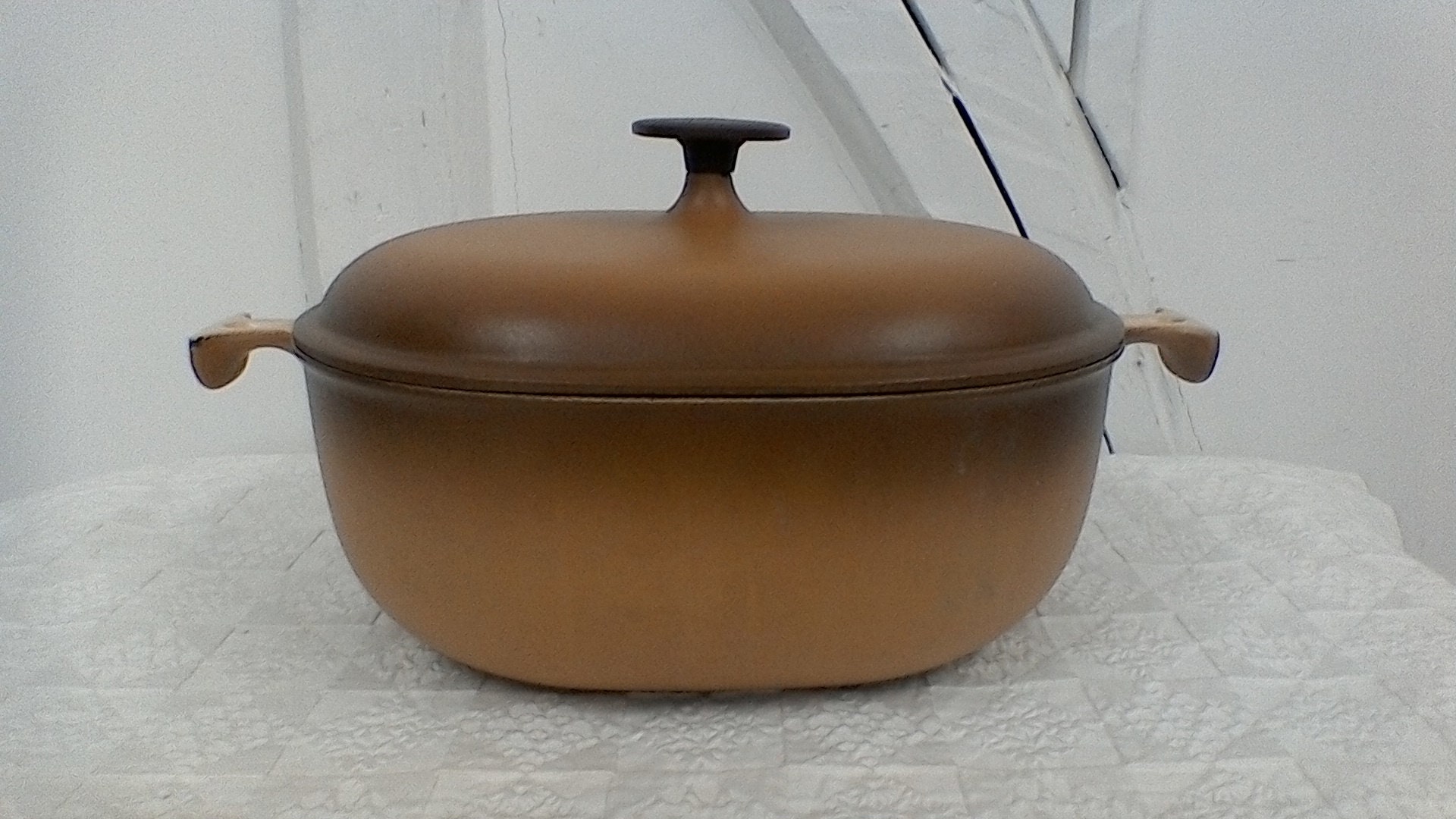 Cocotte en Fonte , Le Creuset Vintage .