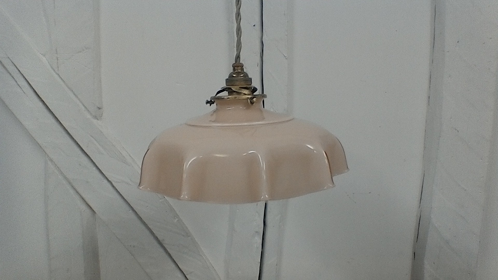 Suspension en Opaline , Vintage .