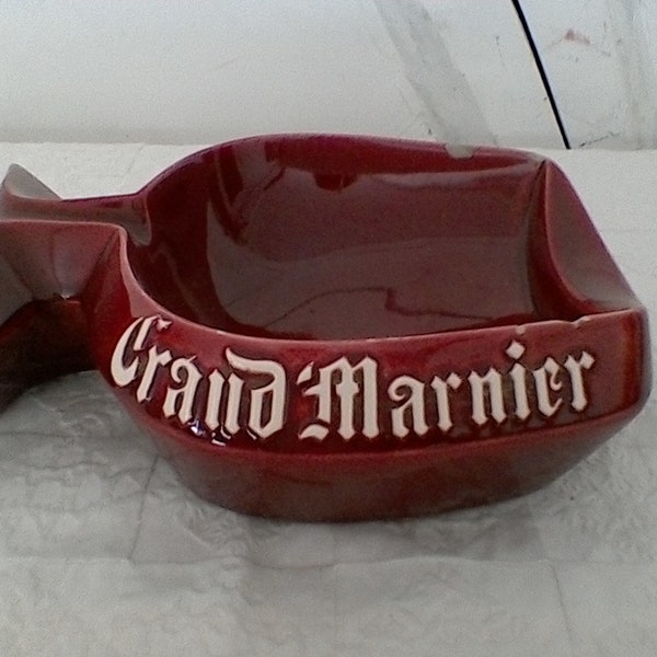 Cendrier de collection , GRAND MARNIER , vintage .