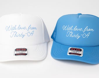 Con amore da Custom City Trucker Hats - Cappellini da camionista per addio al nubilato - Bomboniere per addio al nubilato - Club Bach - Cappellini da camionista personalizzati per addio al nubilato