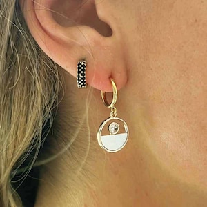 Boucles d'oreilles à clips plaqué or, nacre, minimaliste image 5