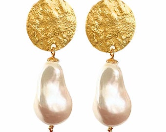 Mother-of-pearl, gold or silver clip-on earrings