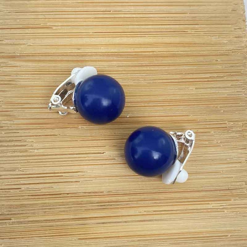 Swarovski clip earring, pearly clip earring Blue