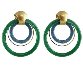 Round shaped earring, creole, resin