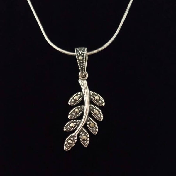olive leaf silver 925 pendant, sterling silver marcasite olive leaf charm, pendentif grec argent, griechischen anhänger silber, grecian leaf