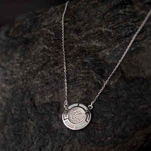 Colgante de ópalo con disco de Festo, colgante con disco de Festo, joyería griega antigua en plata de ley 925, arte minoico, joyas de Festo, joyas griegas